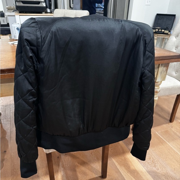 H&M quilted bomber jacket - Picture 5 of 5